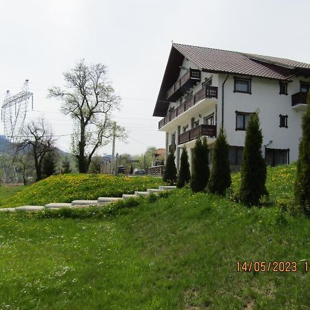 Ograda De La Munte Villa Törcsvár Kültér fotó