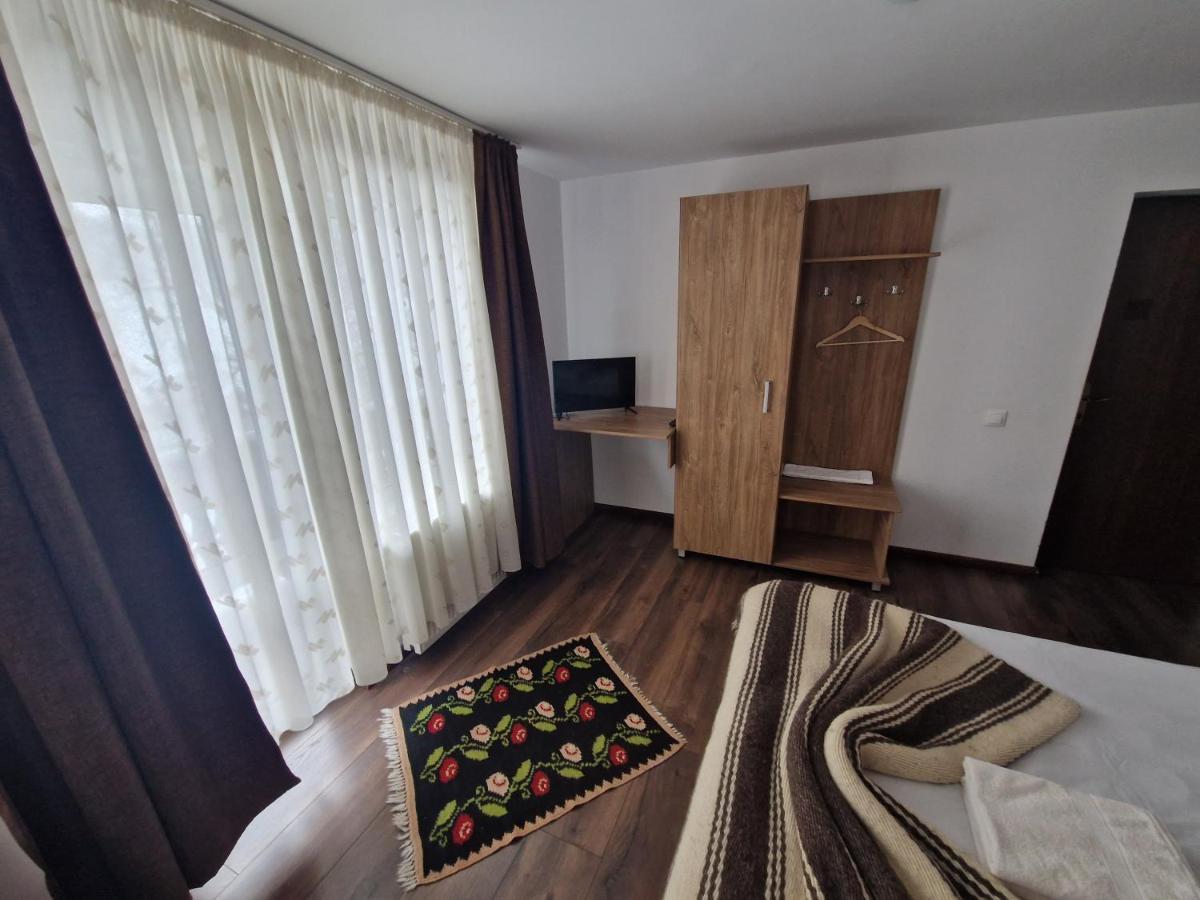 Ograda De La Munte Villa Törcsvár Kültér fotó
