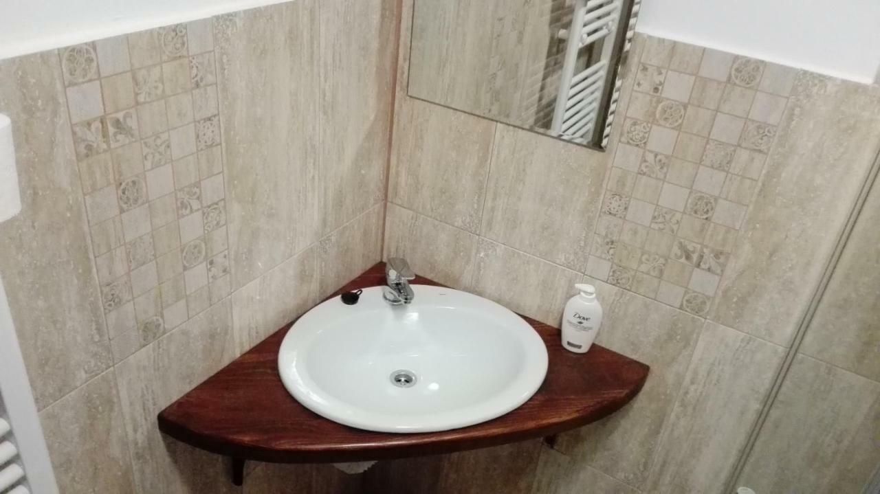 Ograda De La Munte Villa Törcsvár Kültér fotó